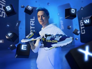 Ninja и Adidas совместно выпустили кроссовки