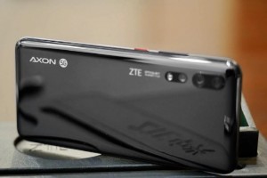 Новая модель от ZTE Axon 10s Pro