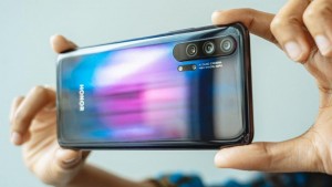 Смартфон Honor 20 Pro подешевел на 140 долларов