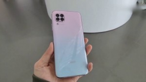 Представлен смартфон Huawei P40 Lite с квадрокамерой