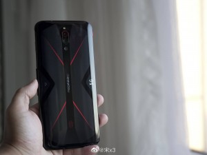 Топовый смартфон Nubia Red Magic 5G показали на фото