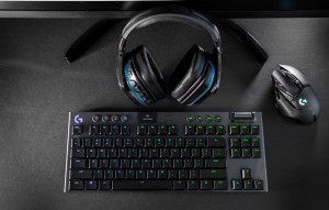 Новая компактная игровая клавиатура Logitech G915 TKL