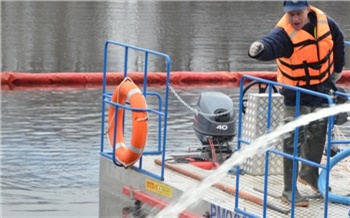 В Красноярске возбудили уголовное дело по факту разлива дизтоплива в Ангару