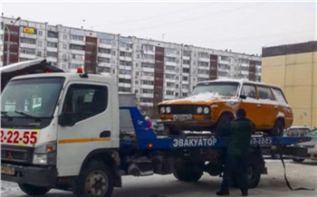 В Северном с популярного стихийного рынка эвакуировали машины нарушителей