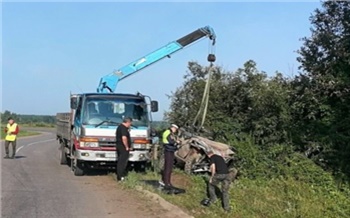 Снегоболотоход упал в реку под Железногорском: водитель погиб