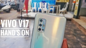 Обновленный смартфон Vivo V17 позирует на видеоролике