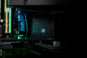 EK Water Blocks выпустила управляющий концентратор