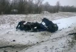 Двое человек погибли и трое пострадали в страшном ДТП на заснеженной трассе