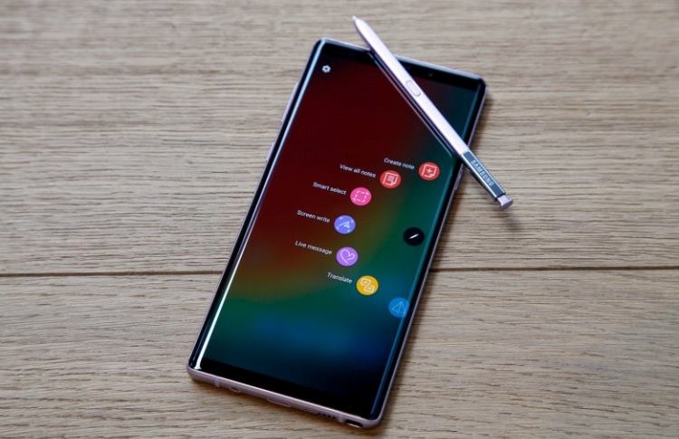 Samsung случайно обновила Galaxy Note 10 одного пользователя до Android 10