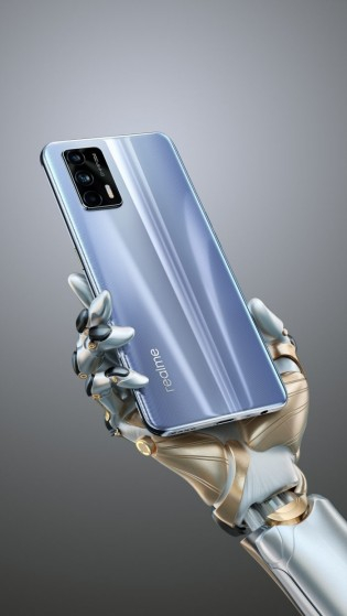 Флагманский смартфон Realme GT 5G на чипе Snapdragon 888 показался на официальных изображениях