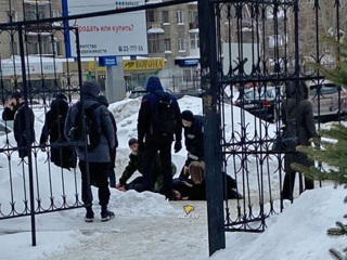 У дверей Новосибирского технического университета зарезали студента