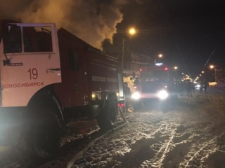 Три человека госпитализированы после пожара в новосибирском хостеле