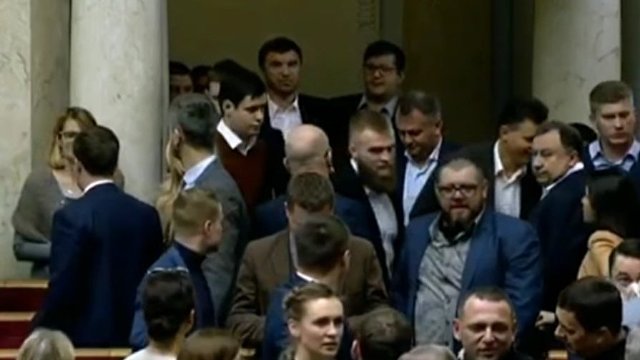 Обозреватель (Украина): в Раде из-за женщины подрались «слуги народа»