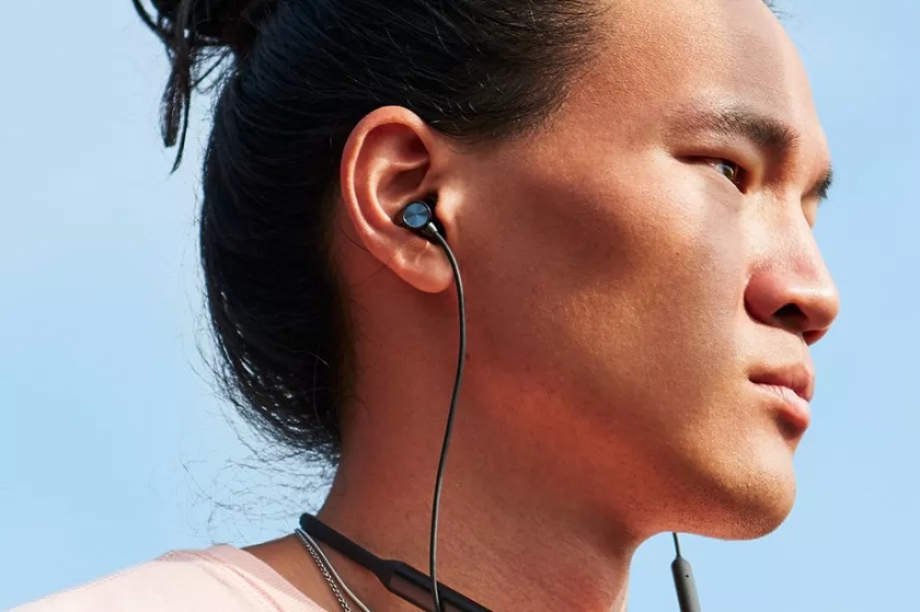 OnePlus Bullets Wireless Z: Bluetooth-наушники с защитой от дождя за $50