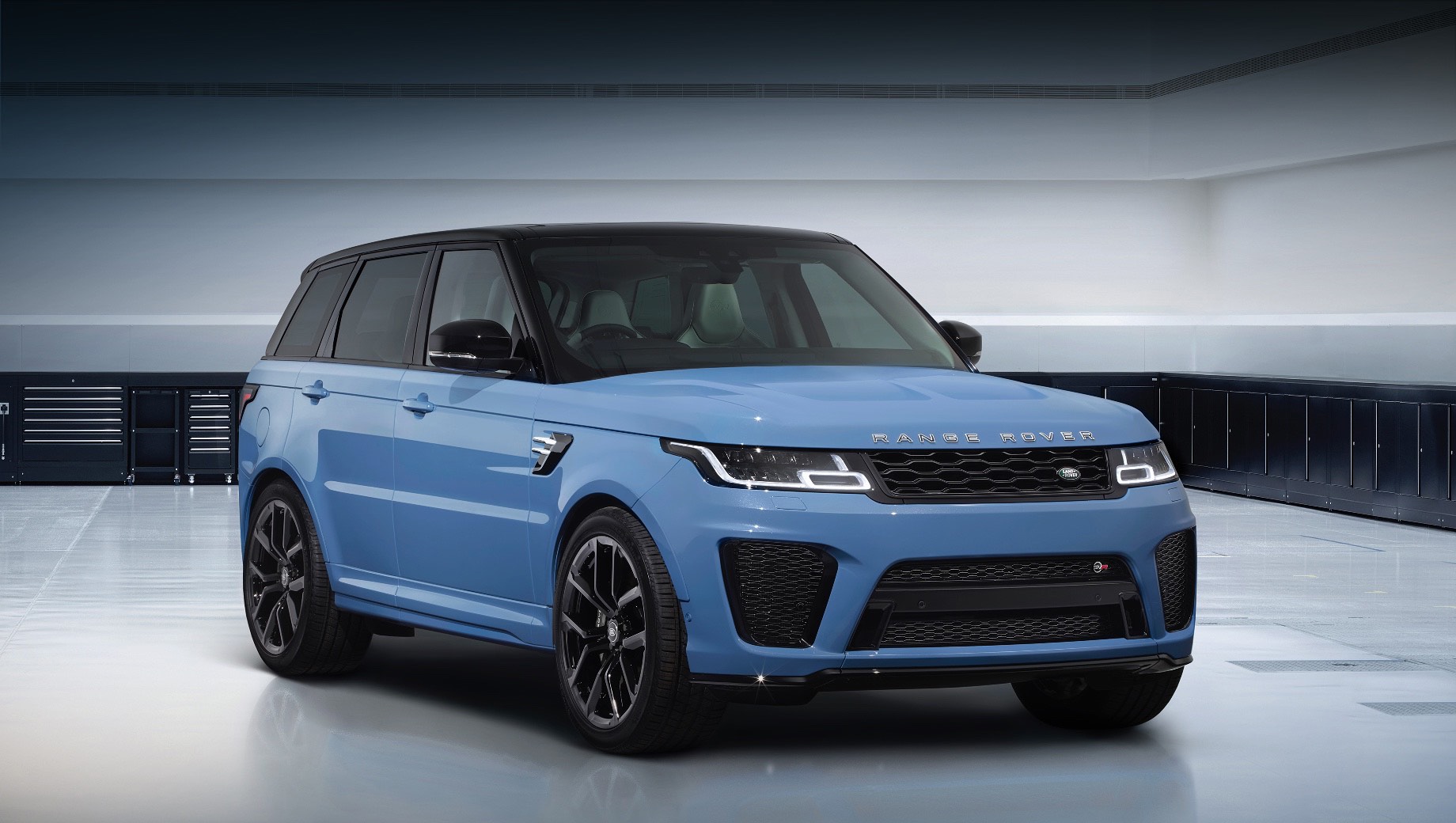 Range Rover Sport SVR приукрашен в спецверсии Ultimate