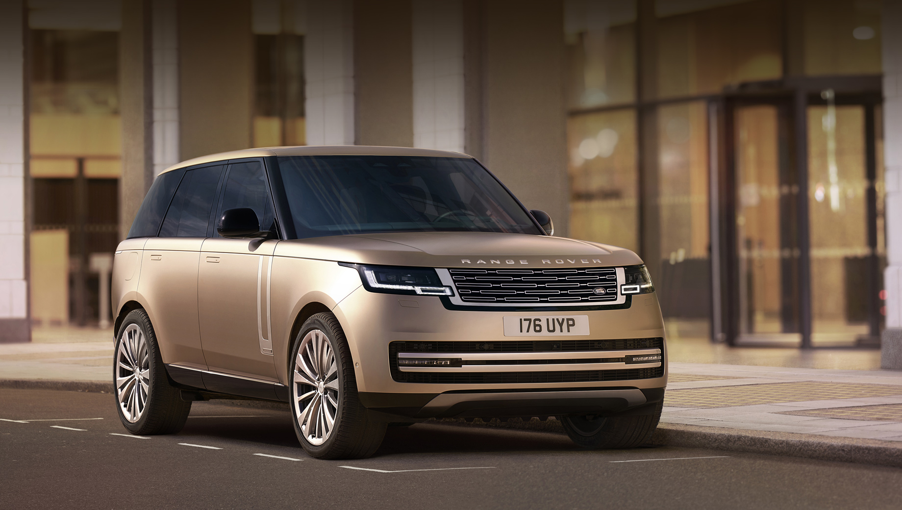 Range Rover проявил преимущества развитой мехатроники