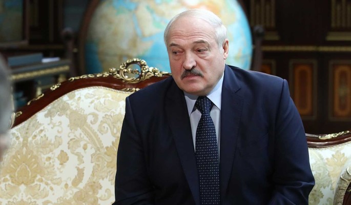 Эксперт: У Лукашенко остался один путь – в Союзное государство