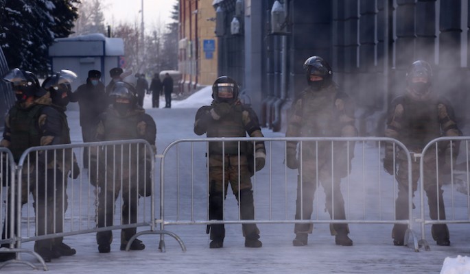 Политолог объяснил провал незаконных акций в Сибири и на Дальнем Востоке