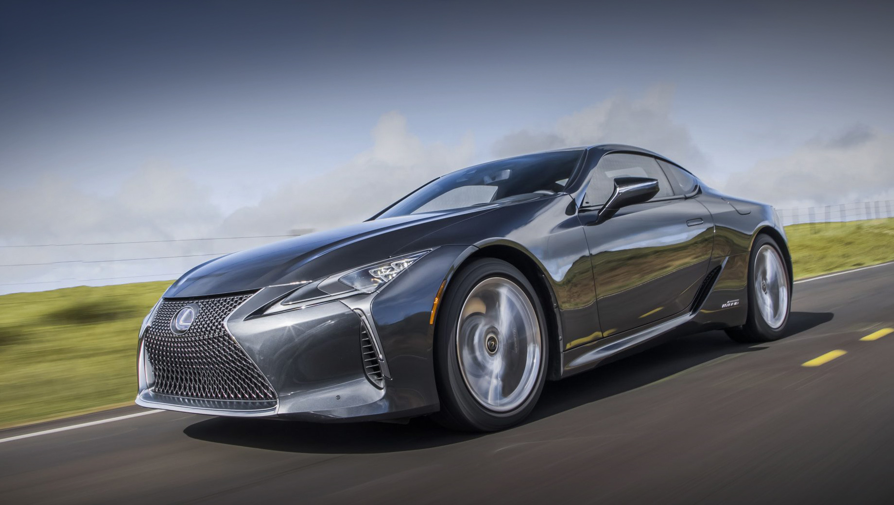 Lexus LC прибавит в комфорте после обновления