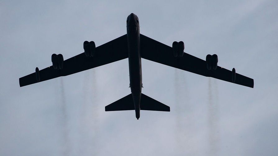 Американские B-52 нанесли авиаудары по позициям 'Талибана'