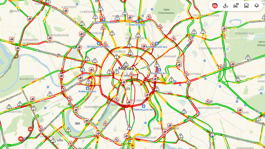 Пробки в Москве достигли 10 баллов