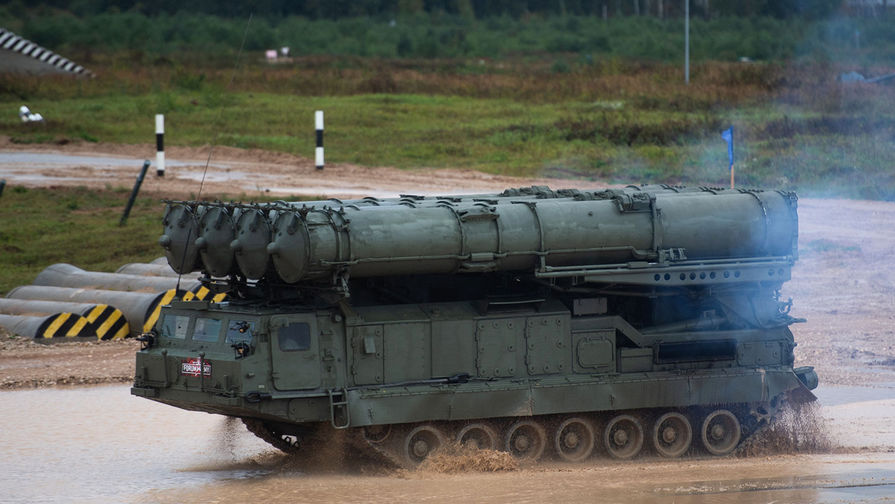 Токио заявил протест Москве из-за размещения С-300 на Курилах