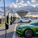 Porsche открывает самый мощный в Европе парк быстрой зарядки электромобилей