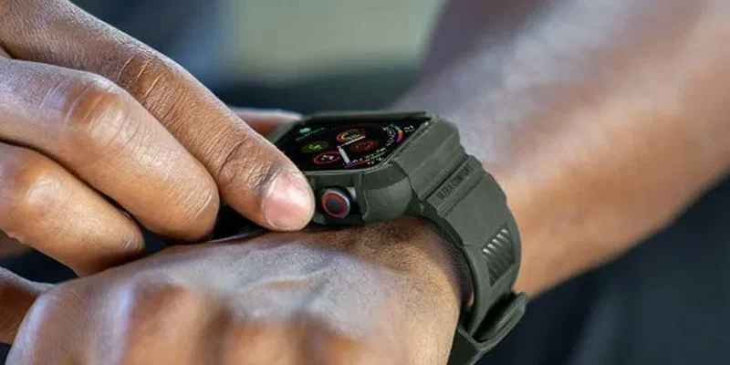 Apple Watch Pro saatlarının qiymətini açıqladı