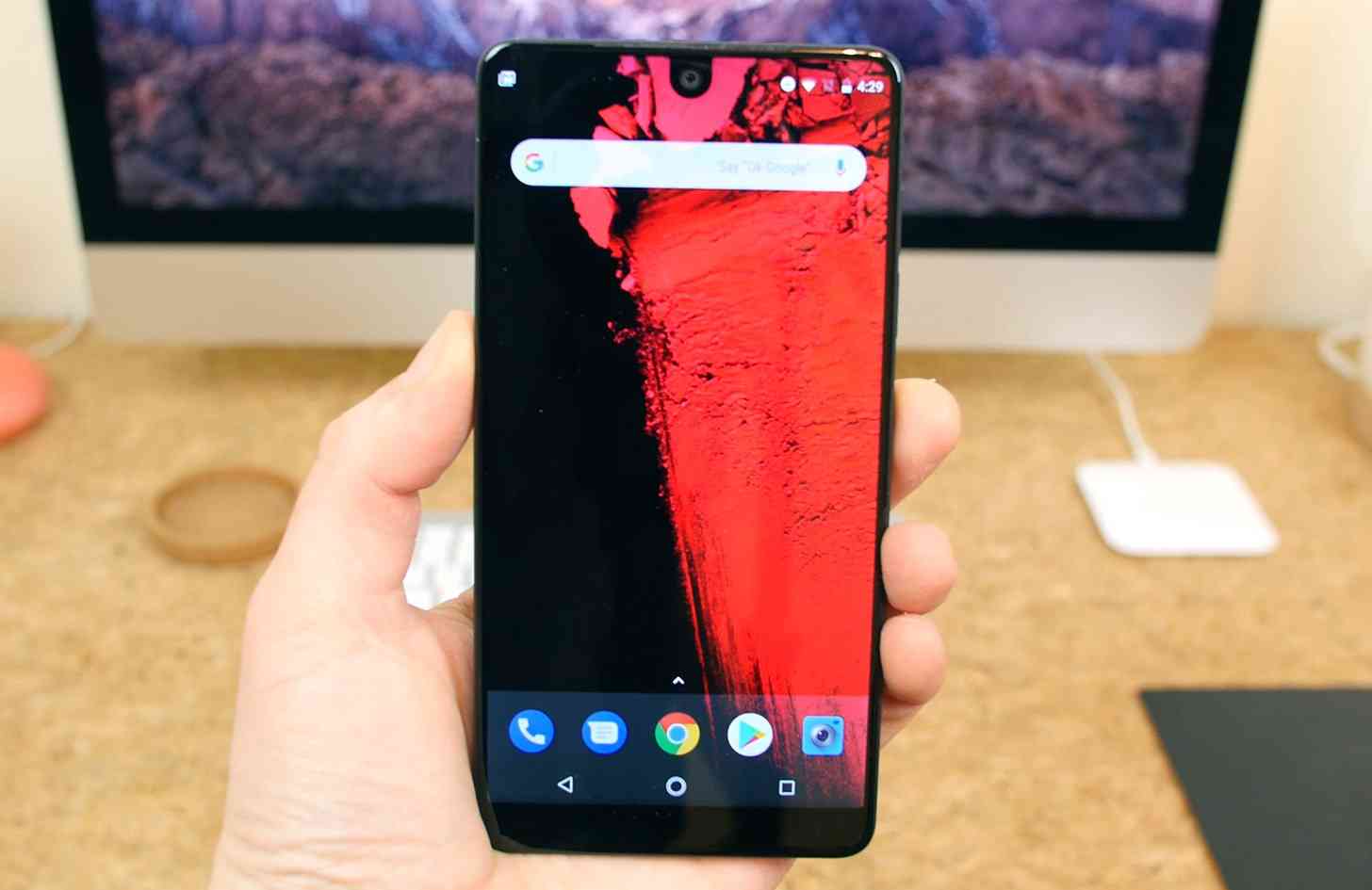 Создатель Android закрывает компанию Essential Phone