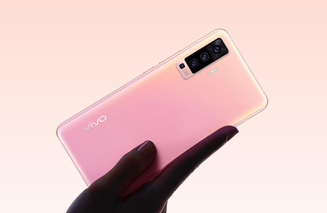 Смартфон Vivo X50 поступит в продажу 6 июня