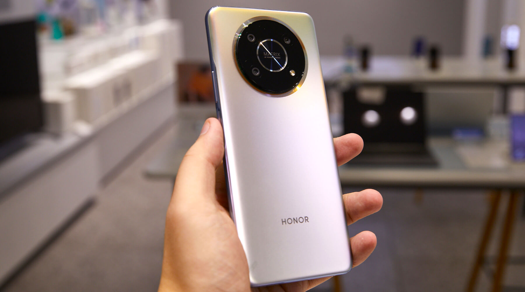 Представлен Honor X30 – клон Huawei P40 Pro с поддержкой сервисов Google