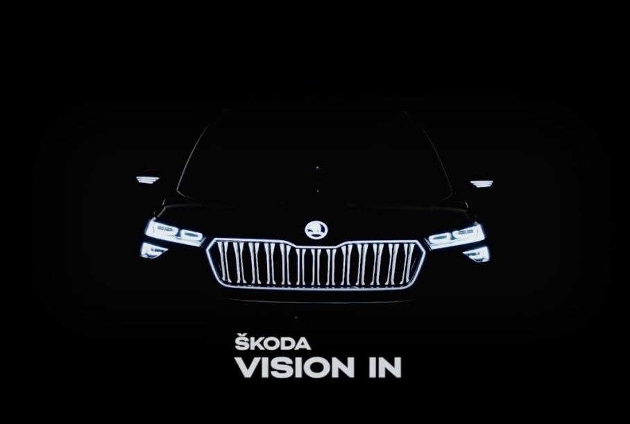 Показана новая Skoda с «кристаллом» в салоне