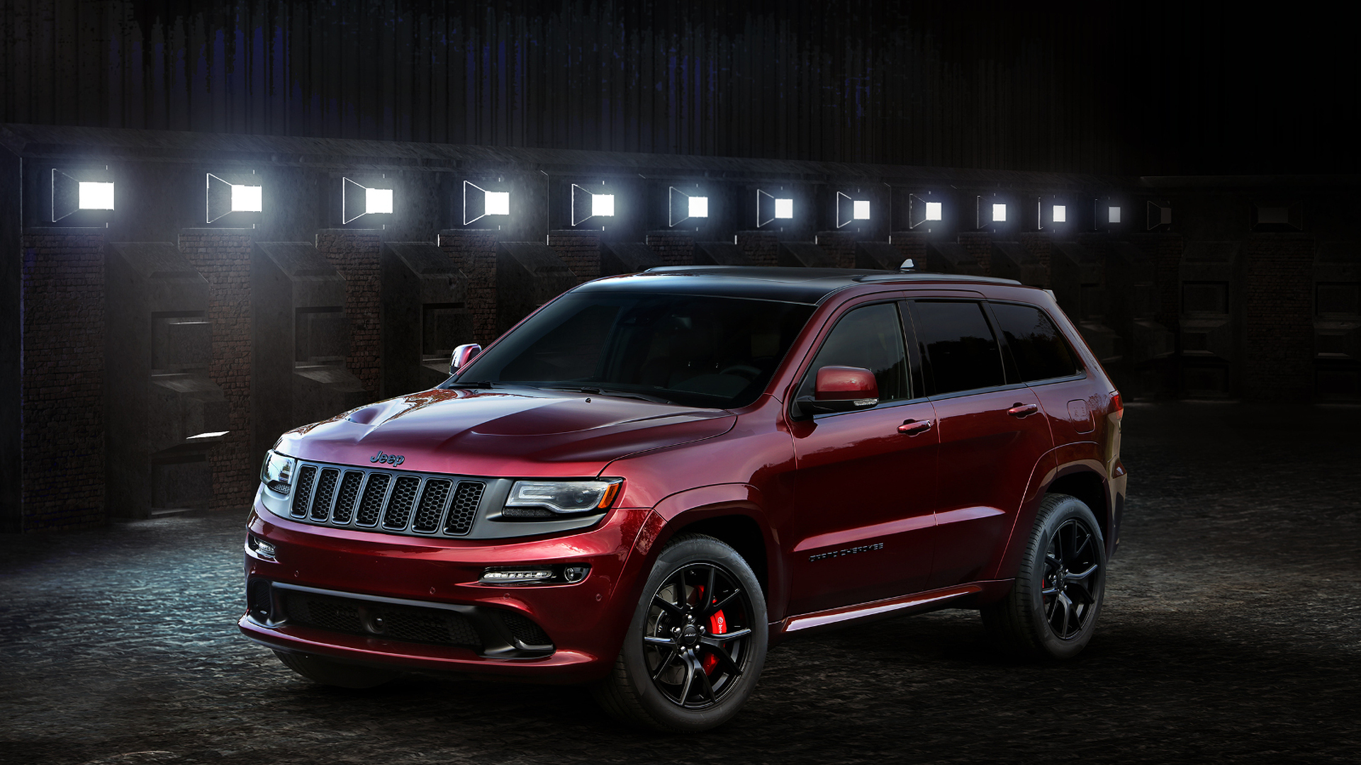 Jeep откладывает дебют Grand Cherokee нового поколения