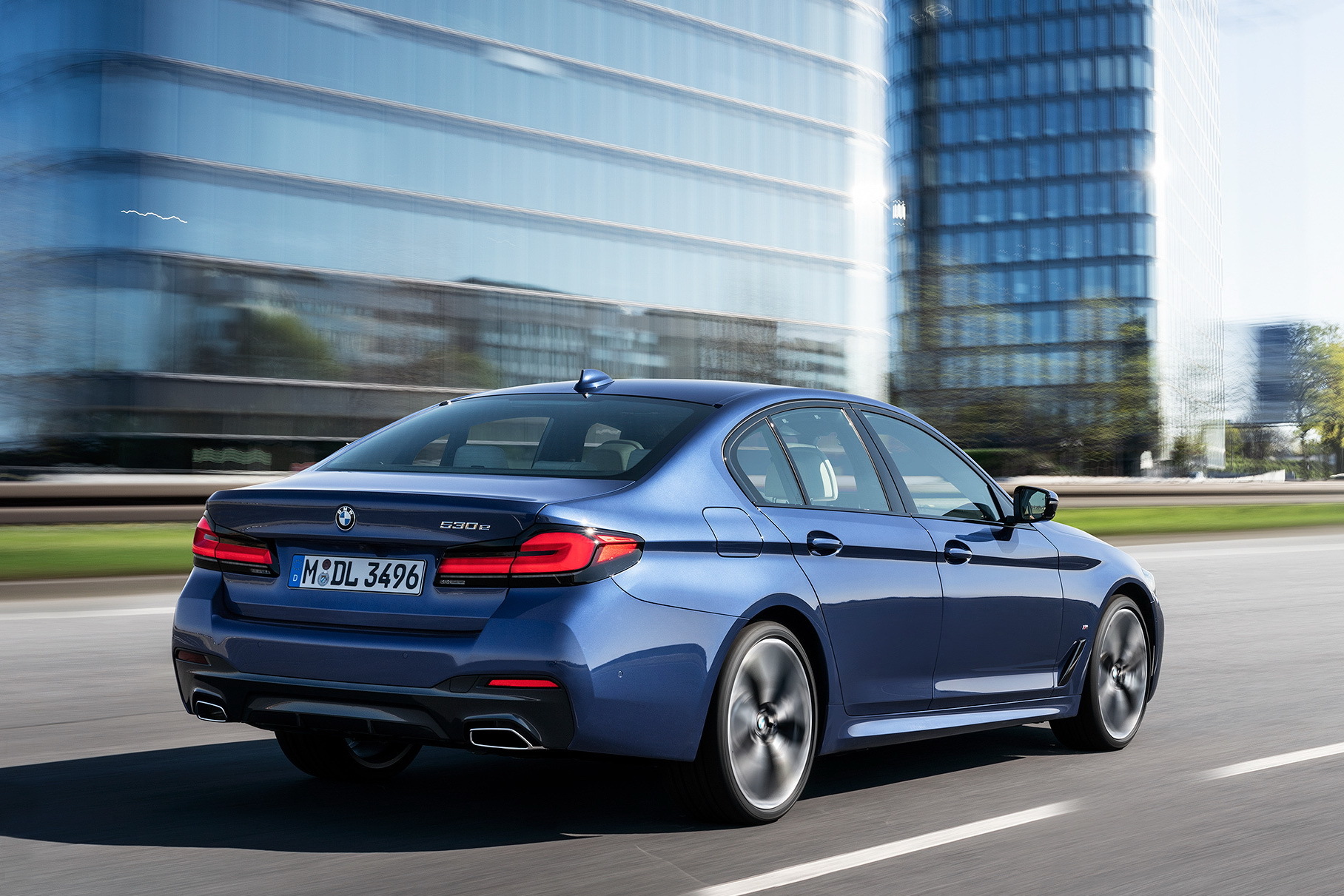 BMW оценила в рублях обновленные 5-Series и 6-Series Gran Turismo