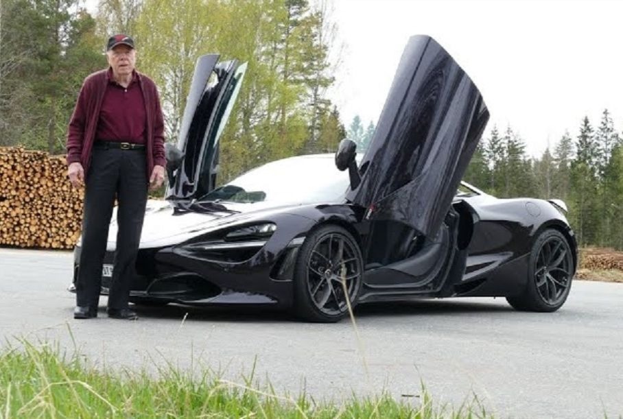 Пенсионер купил себе на 78-летие суперкар McLaren, чтобы ездить на нем каждый день