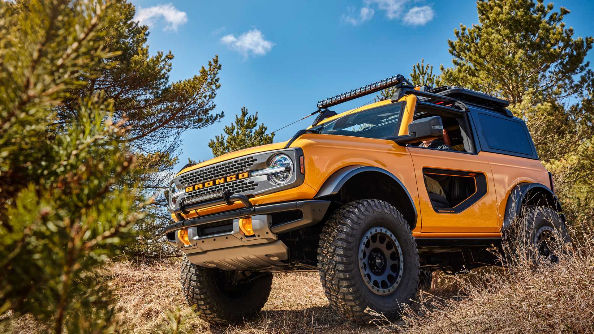 Ford Bronco c V6 не получит механическую коробку передач