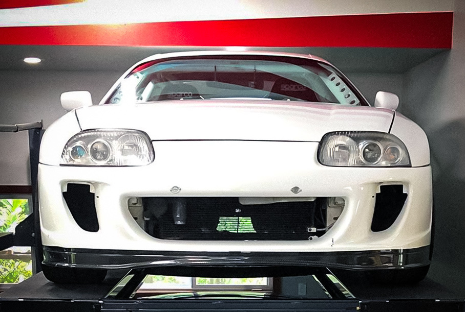 Американец строит Toyota Supra c мотором от Tesla