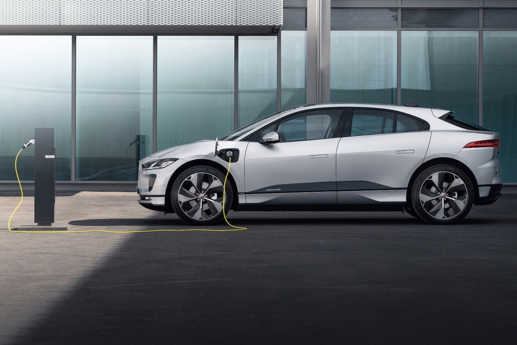 Jaguar I-Pace 2021 модельного года: объявлены рублевые цены