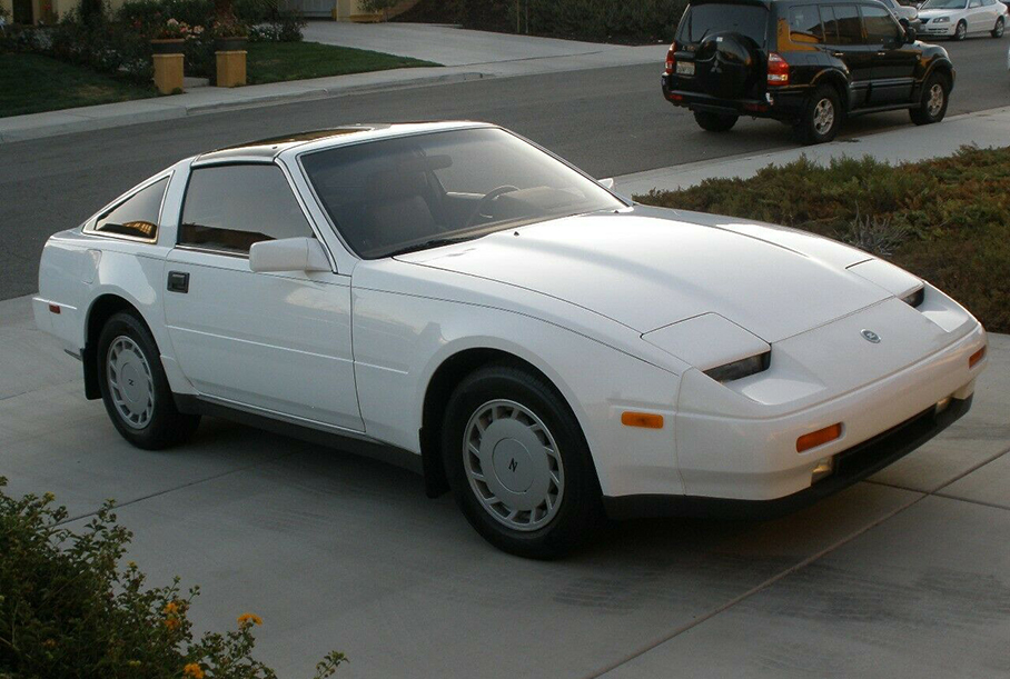 Вот так выглядит идеально сохранившийся 33-летний Nissan 300ZX