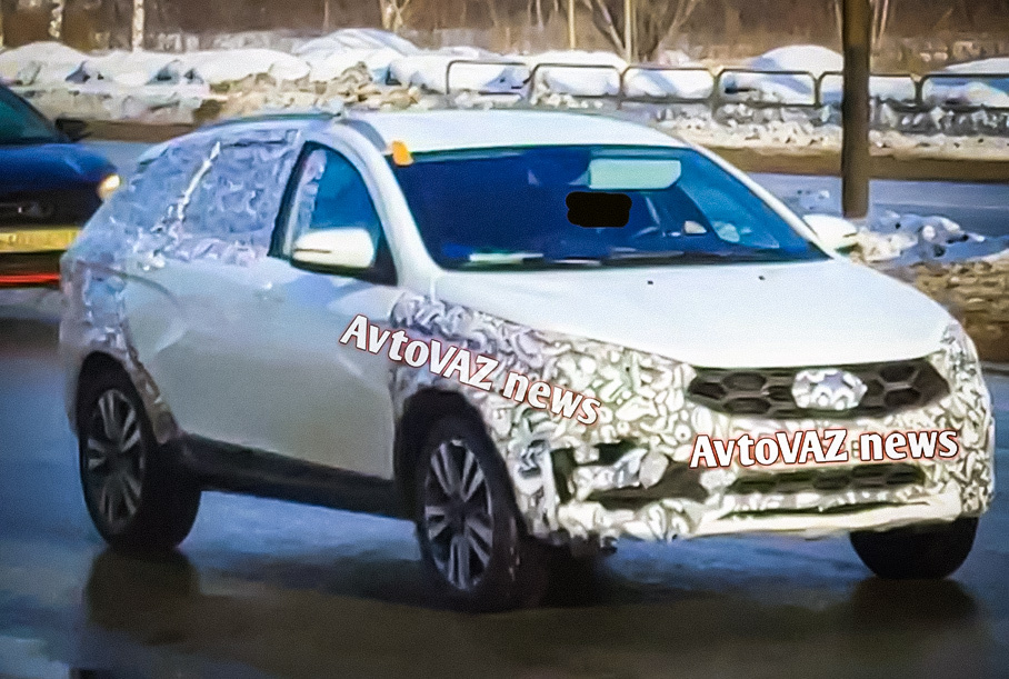 Обновленную Lada Vesta SW Cross впервые засняли во время тестов