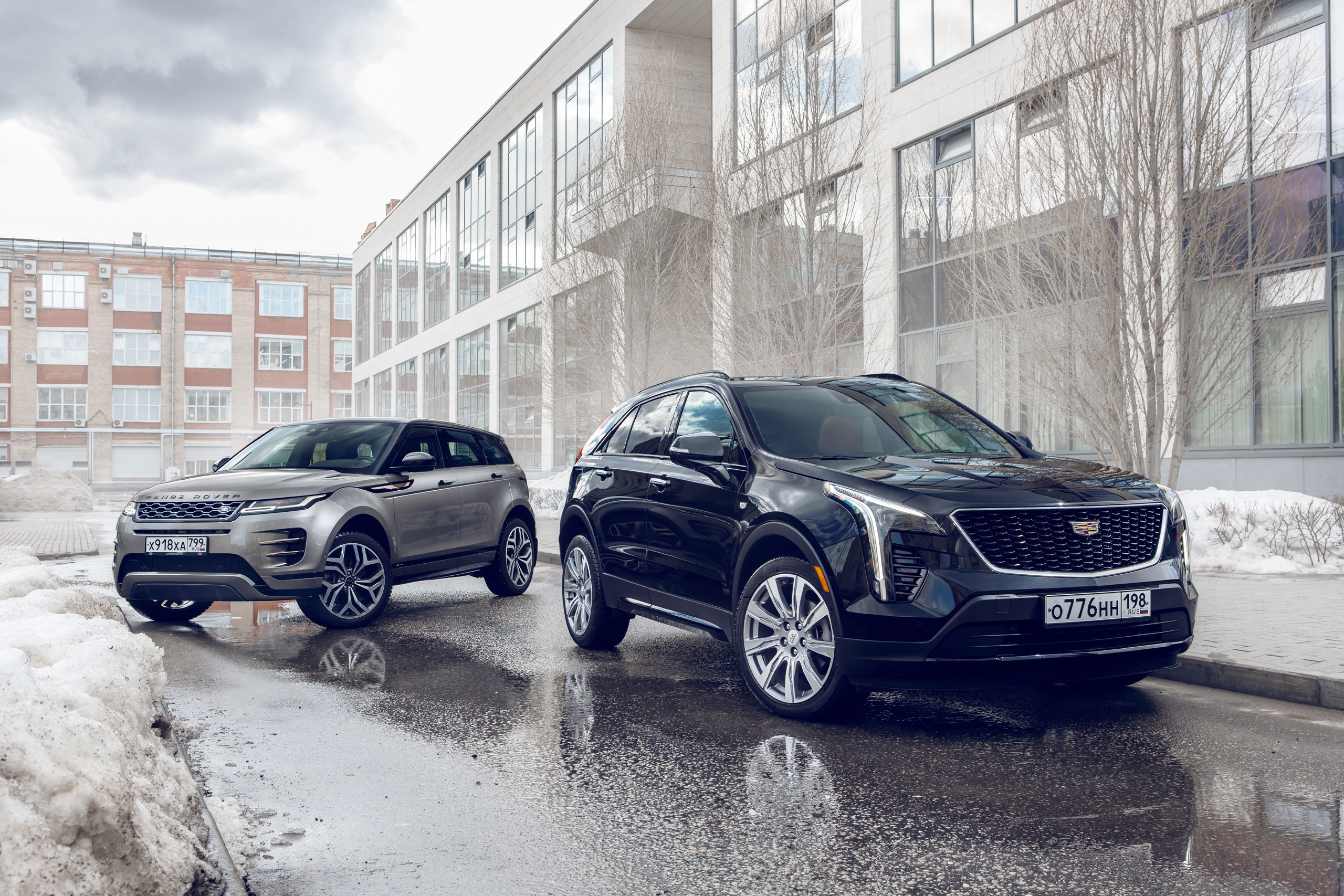 Cadillac XT4 против Range Rover Evoque