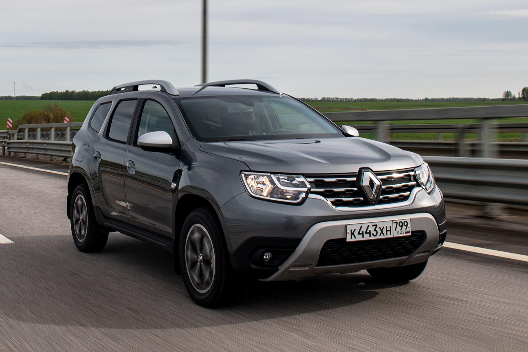 Renault Duster хотят выпускать под брендом Lada