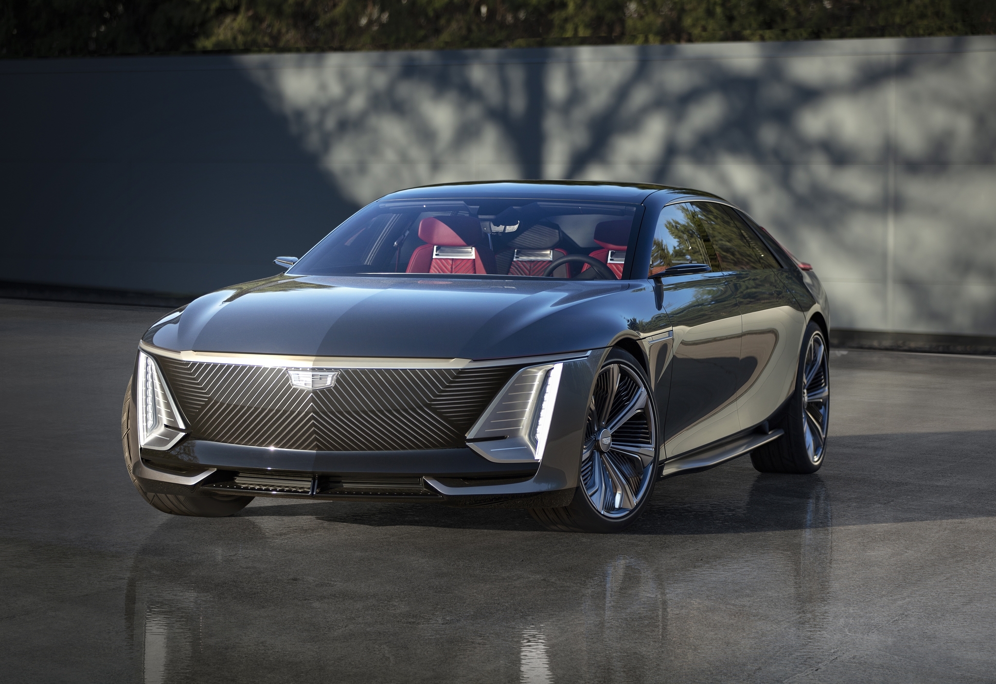 Cadillac показал электрический лифтбек Celestiq