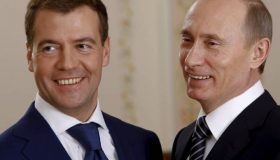 Путин назвал правительство Медведева полезным и нашел работу всем бывшим министрам