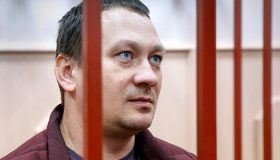 Один дома, четверо в СИЗО — суд продлил арест экс-полицейским из «дела Голунова»