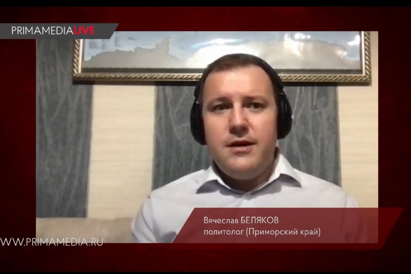 Вячеслав Беляков: для молодежи на ДВ есть один социальный лифт – это самолет в Москву