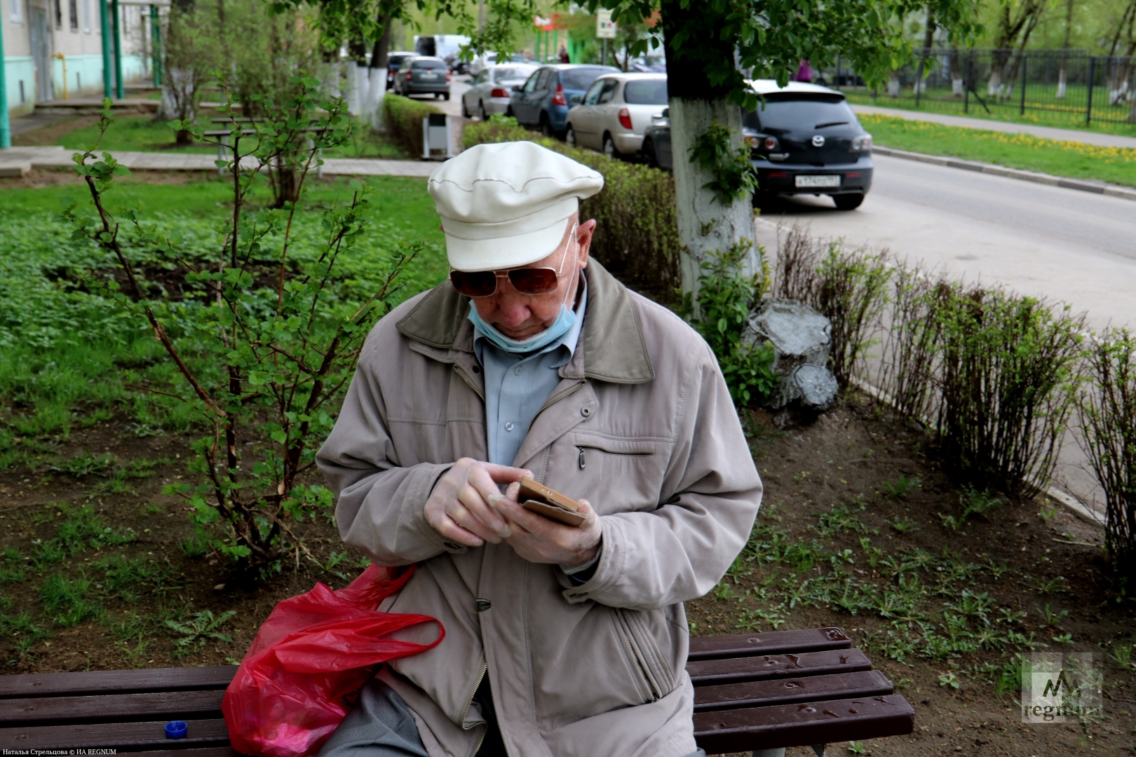 В Москве молчат о разблокировке соцкарт людям старше 65 лет