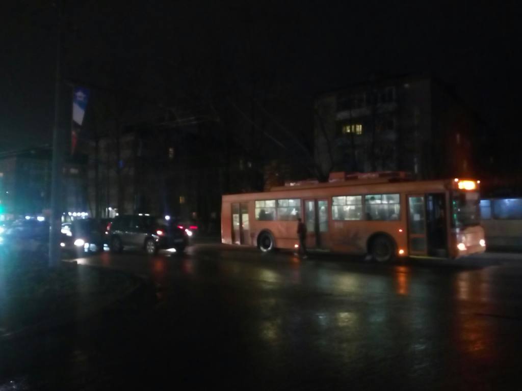 В Смоленске тройное ДТП парализовало движение