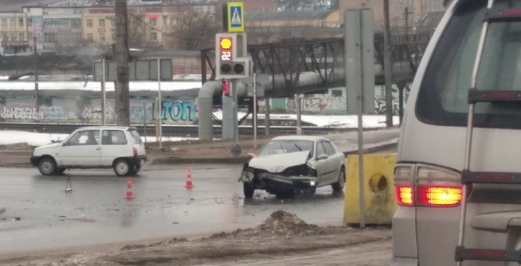 Пострадал ребенок и пешеходы. Стали известны подробности серьезной аварии в Смоленске