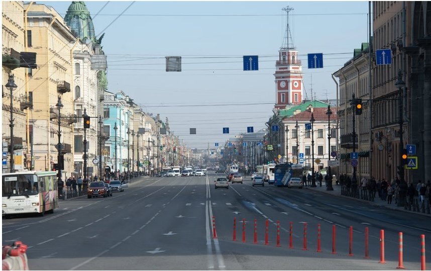 Петербург на карантине: в дневное время в городе нет автомобильных пробок